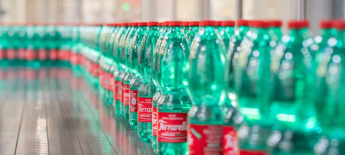 Visita con la classe lo stabilimento Ferrarelle di Riardo (CE)