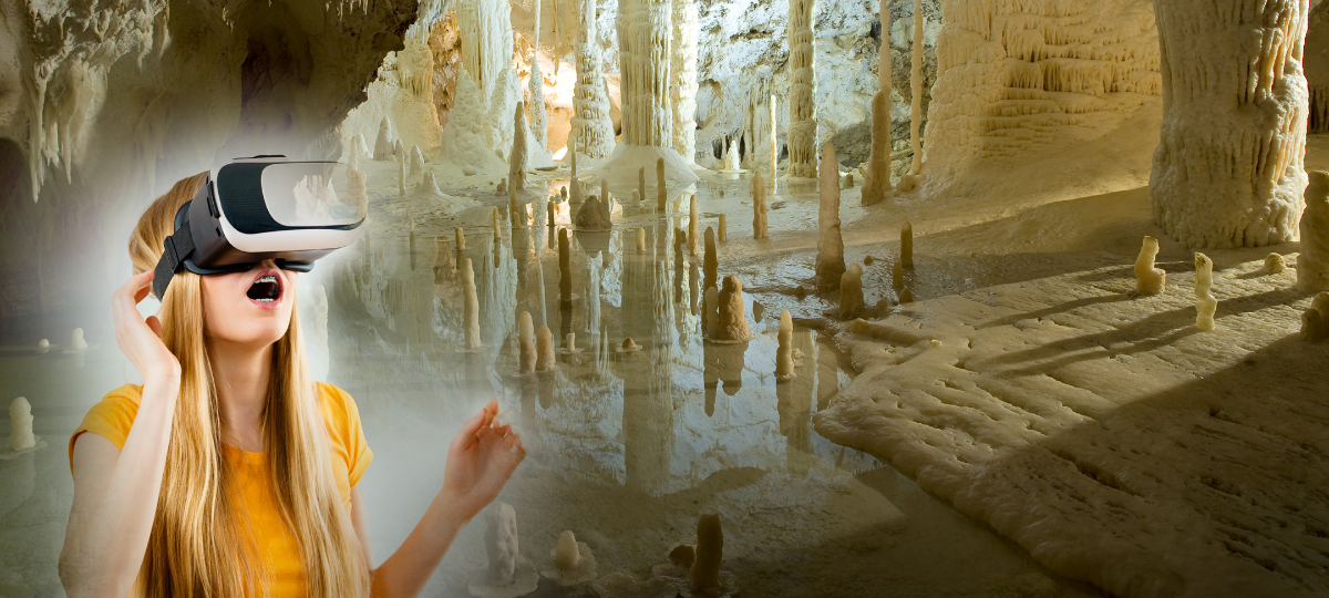 Grafica di copertina dell'evento alle Grotte di Frasassi con l'immagine delle grotte e una ragazza con un visore per VR