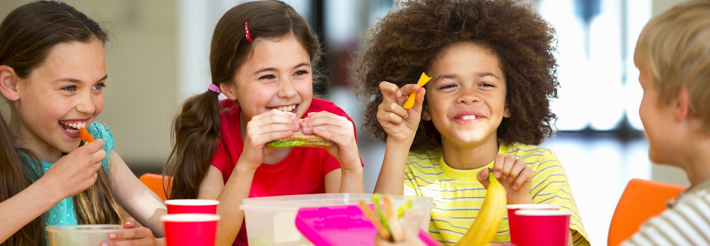 Divieto di introduzione e consumo di alimenti a uso collettivo nella scuola: regolamento e deroghe