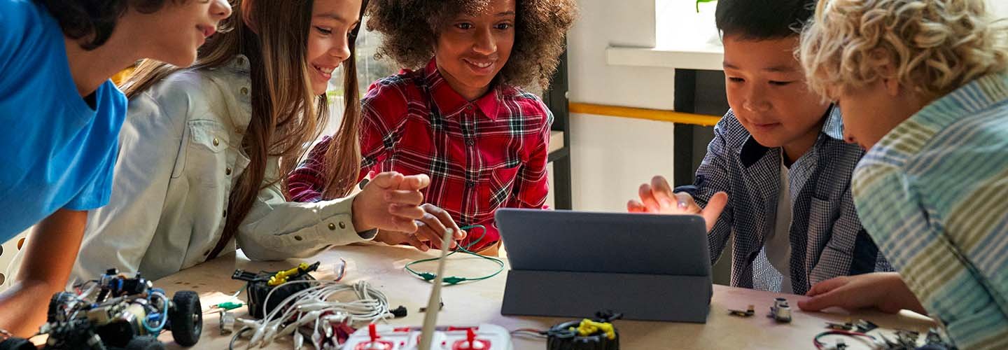 Le discipline STEM: il valore di un approccio interdisciplinare