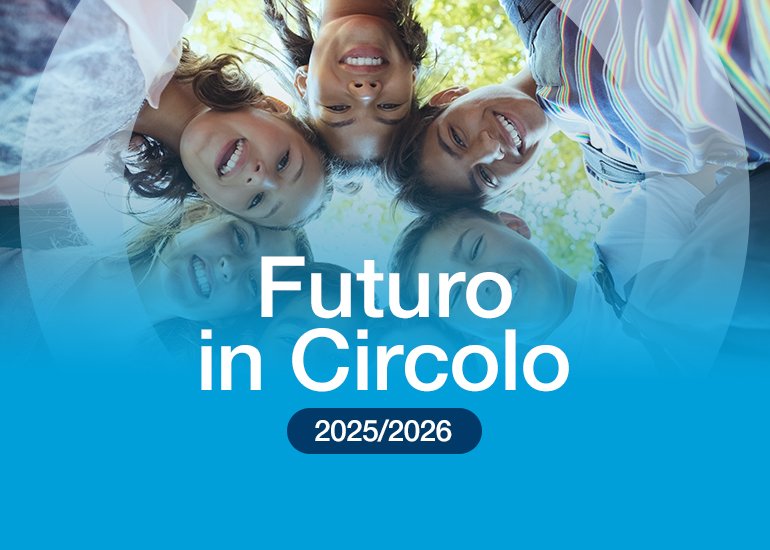 Grafica di copertina del progetto Futuro in circolo con logo e ragazzi e ragazze che guardano in un cerchio blu